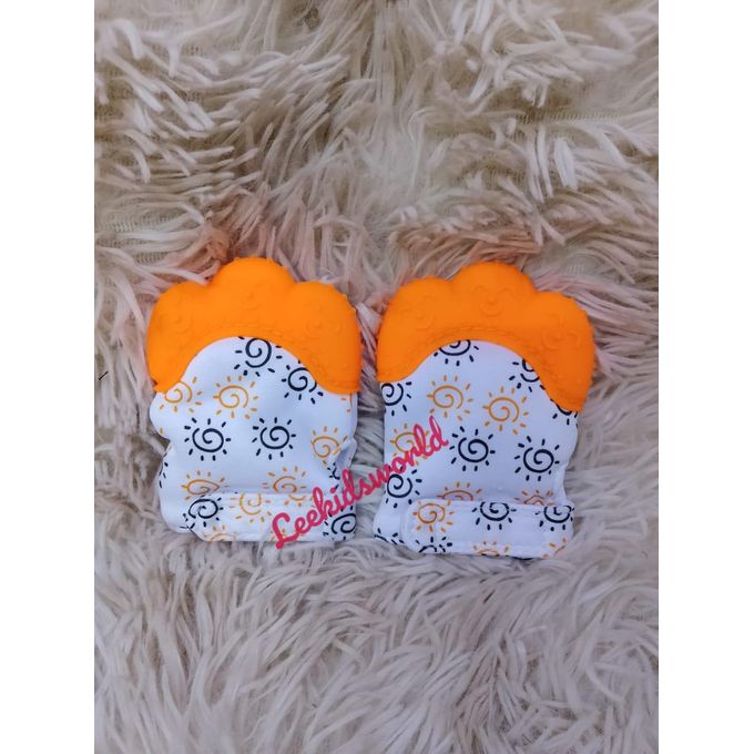 2 piecesFood Grade Silicone Self Soothing Teether Gloves Toy for Babies of 3-18 Months