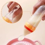 2Pc Silicone Squeezing Suction Cup Feeding Spoon Baby Feeder