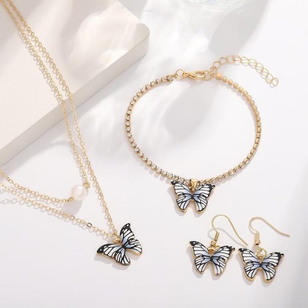 4 Piece Women's Bracelet, Ring, Earring, Necklace, Fashionable Jewelry Set, Trendy Butterfly Pattern Inlaid With Rhinestones
