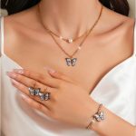 4 Piece Women's Bracelet, Ring, Earring, Necklace, Fashionable Jewelry Set, Trendy Butterfly Pattern Inlaid With Rhinestones