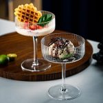 Koob Cabitan iyo Ice-cream Oo Casri Ah