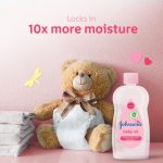 Johnson Baby Moisturising Baby Oil to Protect Delicate and Dry Skin, Hypoallergenic and PH-Balanced Ideal for Baby Massage, Moisturizer for Dry Skin and Soften Hands.