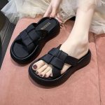 Women's Fashion Thick Sole Sandals - Black